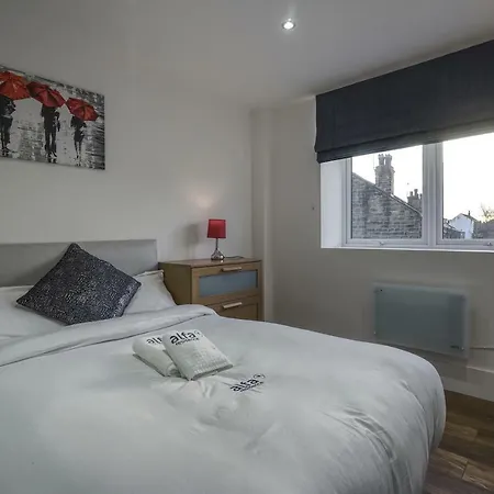 Apartment Alfa Apartments, Quarry Court, High Street, Morley