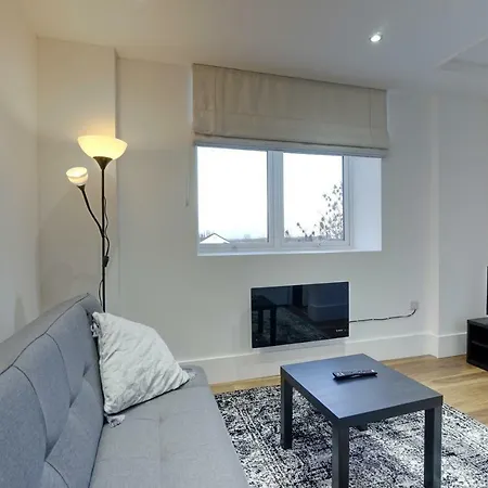 Alfa Apartments, Quarry Court, High Street, Morley Apartment *